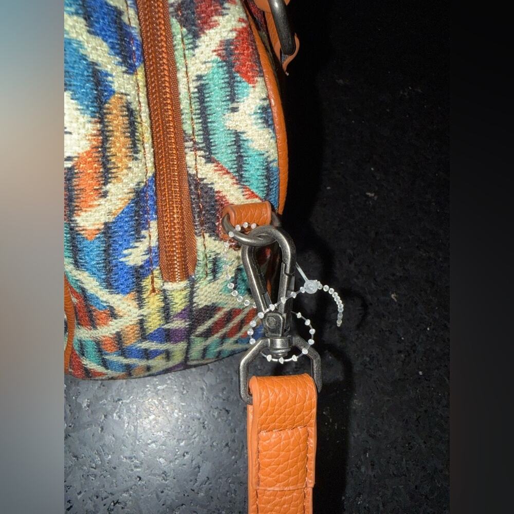 NEW WRANGLER CANVAS MULTICOLORED SOUTHWESTERN SATCHEL HANDLES & DETACHABLE STRAP - Picture 10 of 16